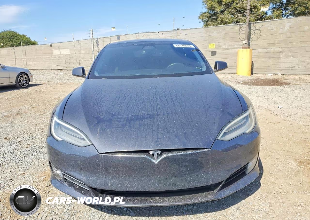 2018 Tesla Model S VIN:5YJSA1E45JF287684 - 5