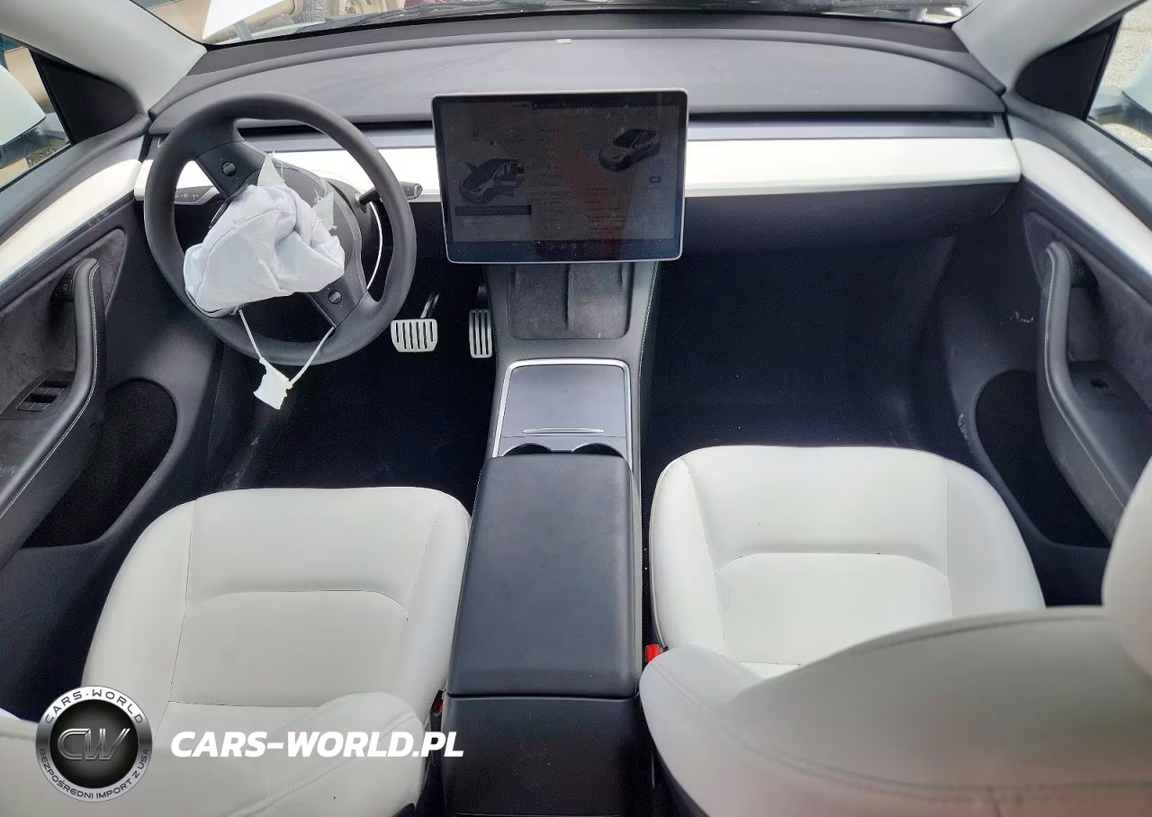 2024 Tesla Model Y VIN:7SAYGDEF2RA330501 - 8