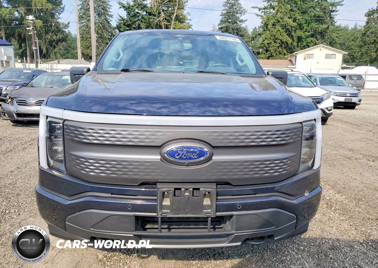 2022 Ford F150 Lightning Pro VIN:1FTVW1EL5NWG00935 - 5