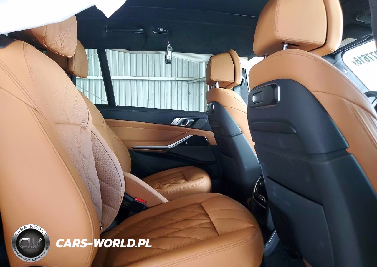 2026 BMW X7 xDrive40I VIN:5UX23EM04T9384130 - 11