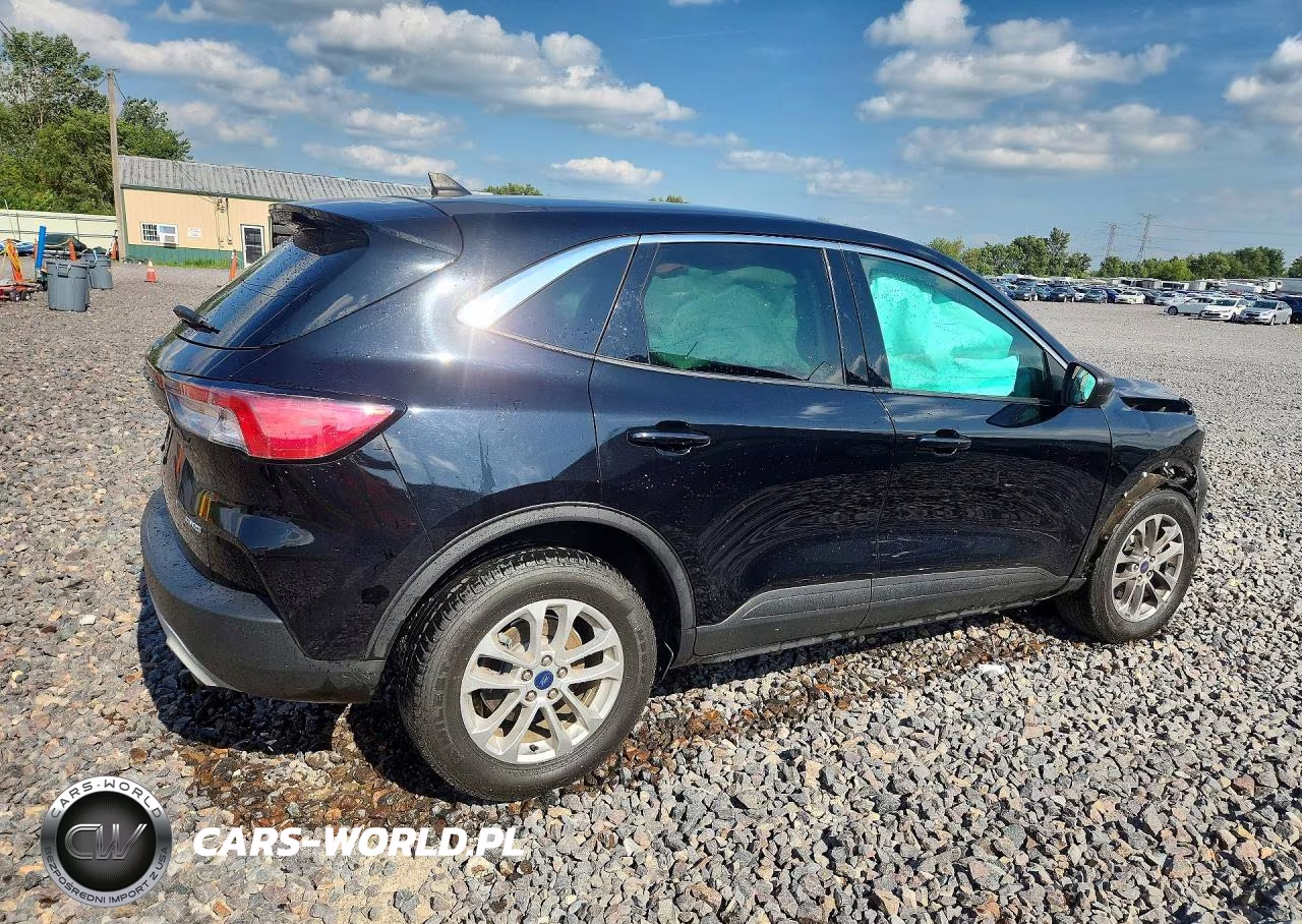 2022 Ford Escape Se VIN:1FMCU9G6XNUA63750 - 3