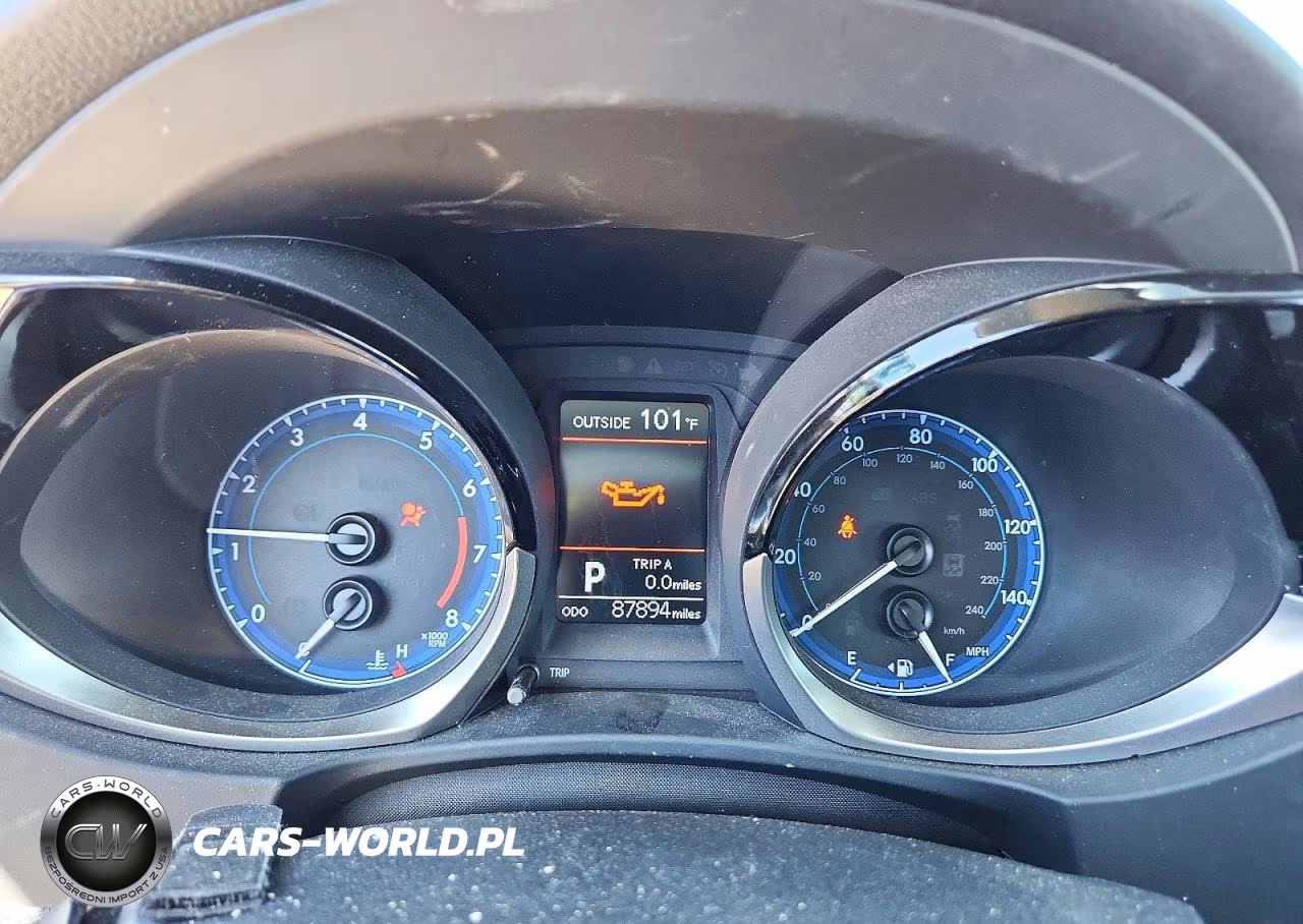 2015 Toyota Corolla S Plus VIN:5YFBURHE8FP190582 - 9