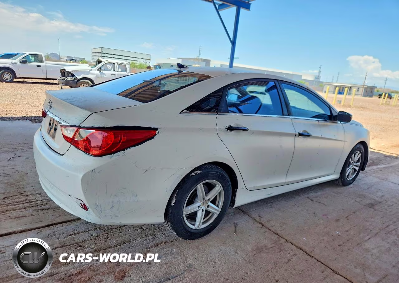 2014 Hyundai Sonata Gls VIN:5NPEB4AC0EH903047 - 3