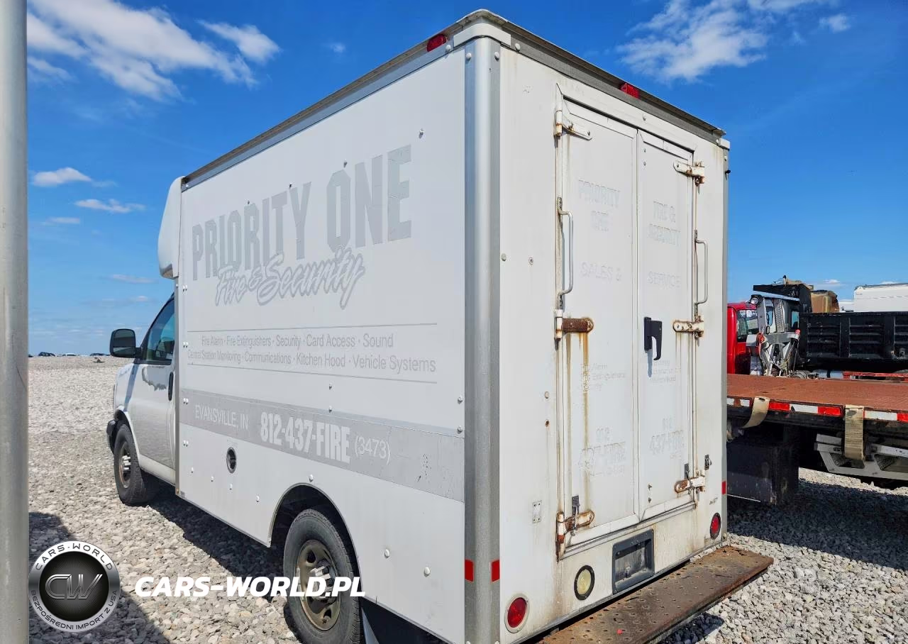 2010 Chevrolet Express G3500 VIN:1GB3G2AG2A1104375 - 2