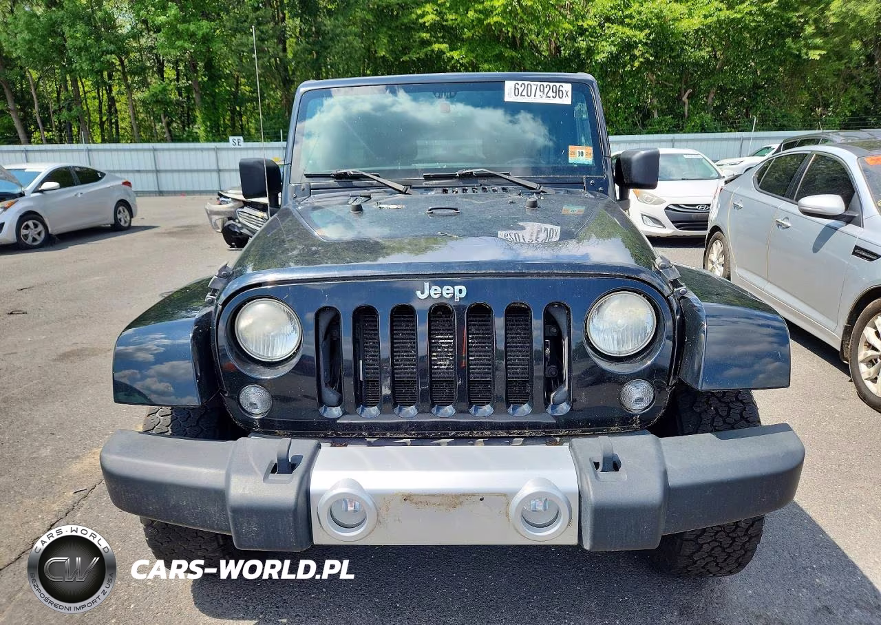 2014 Jeep Wrangler Unlimited Sahara VIN:1C4BJWEG1EL141051 - 5