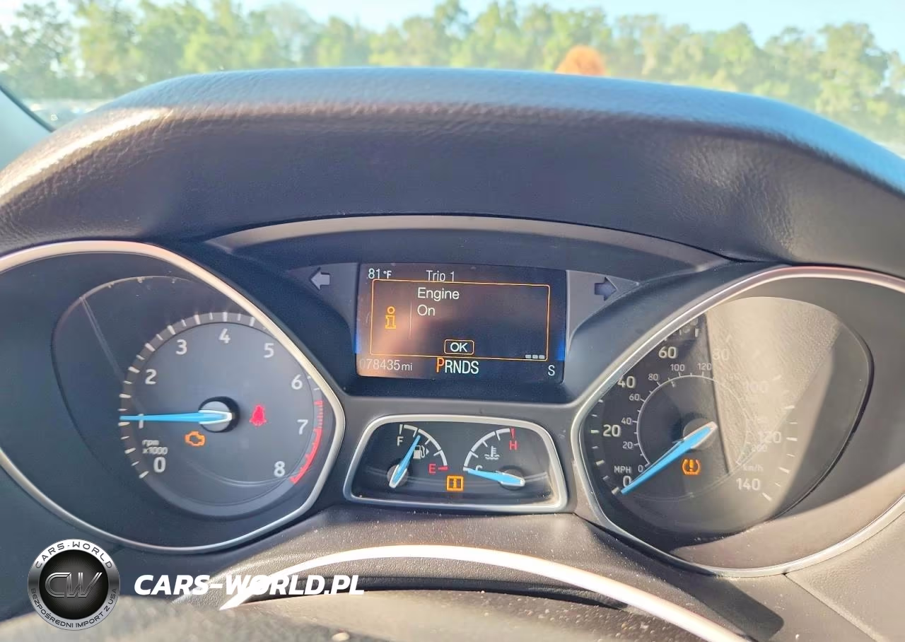 2018 Ford Focus Se VIN:1FADP3FE4JL203738 - 9