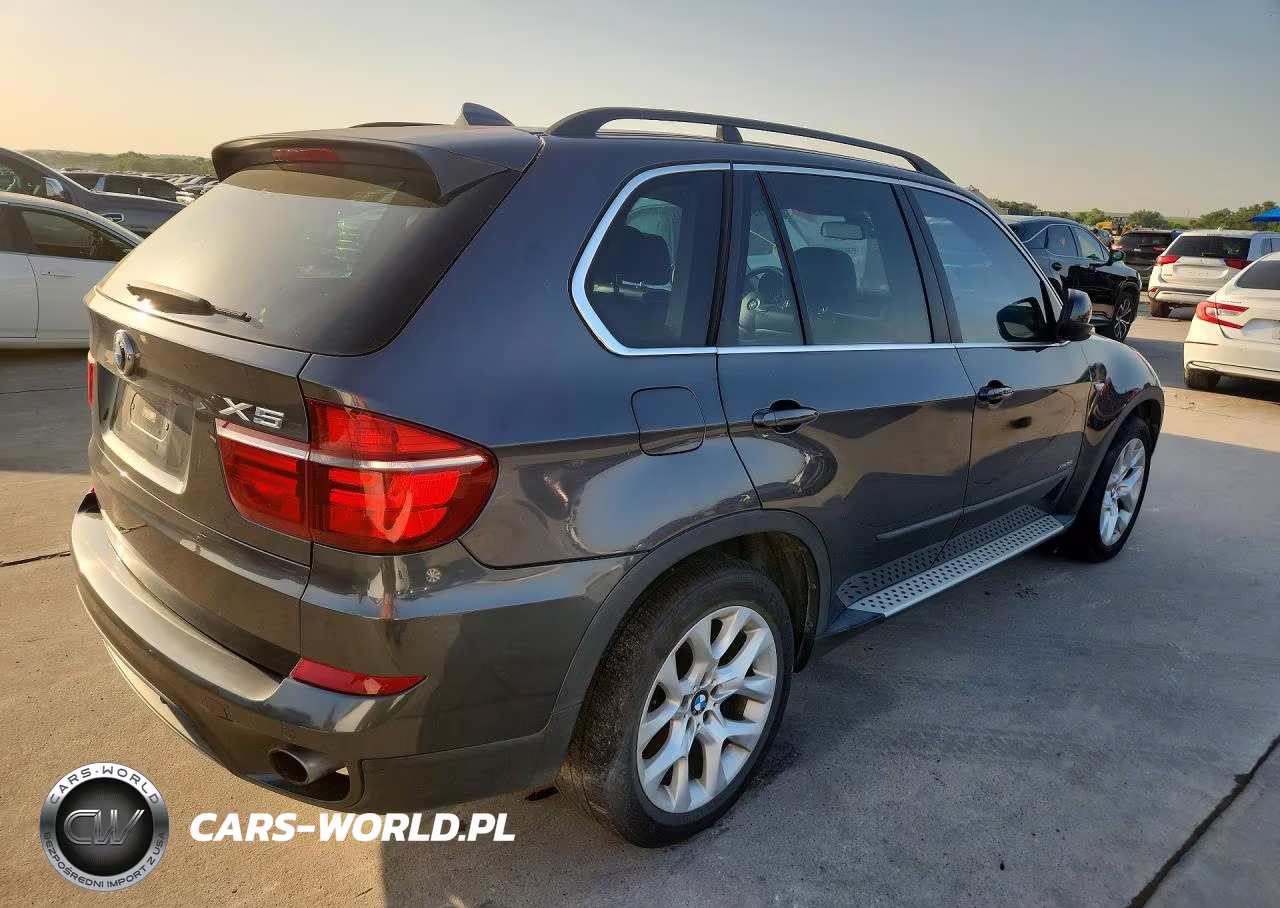 2013 BMW X5 xDrive35I VIN:5UXZV4C57D0E10373 - 3