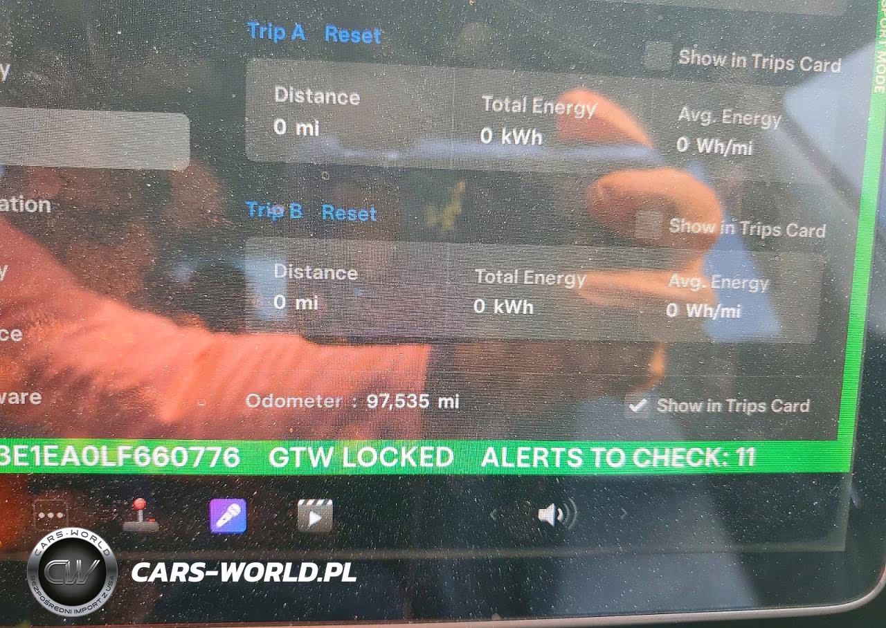 2020 Tesla Model 3 VIN:5YJ3E1EA0LF660776 - 9