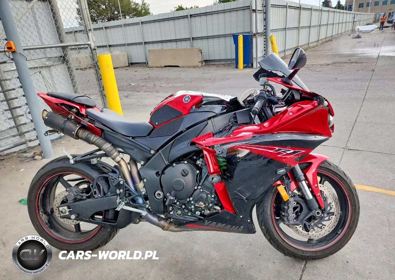 2013 Yamaha Yzfr1