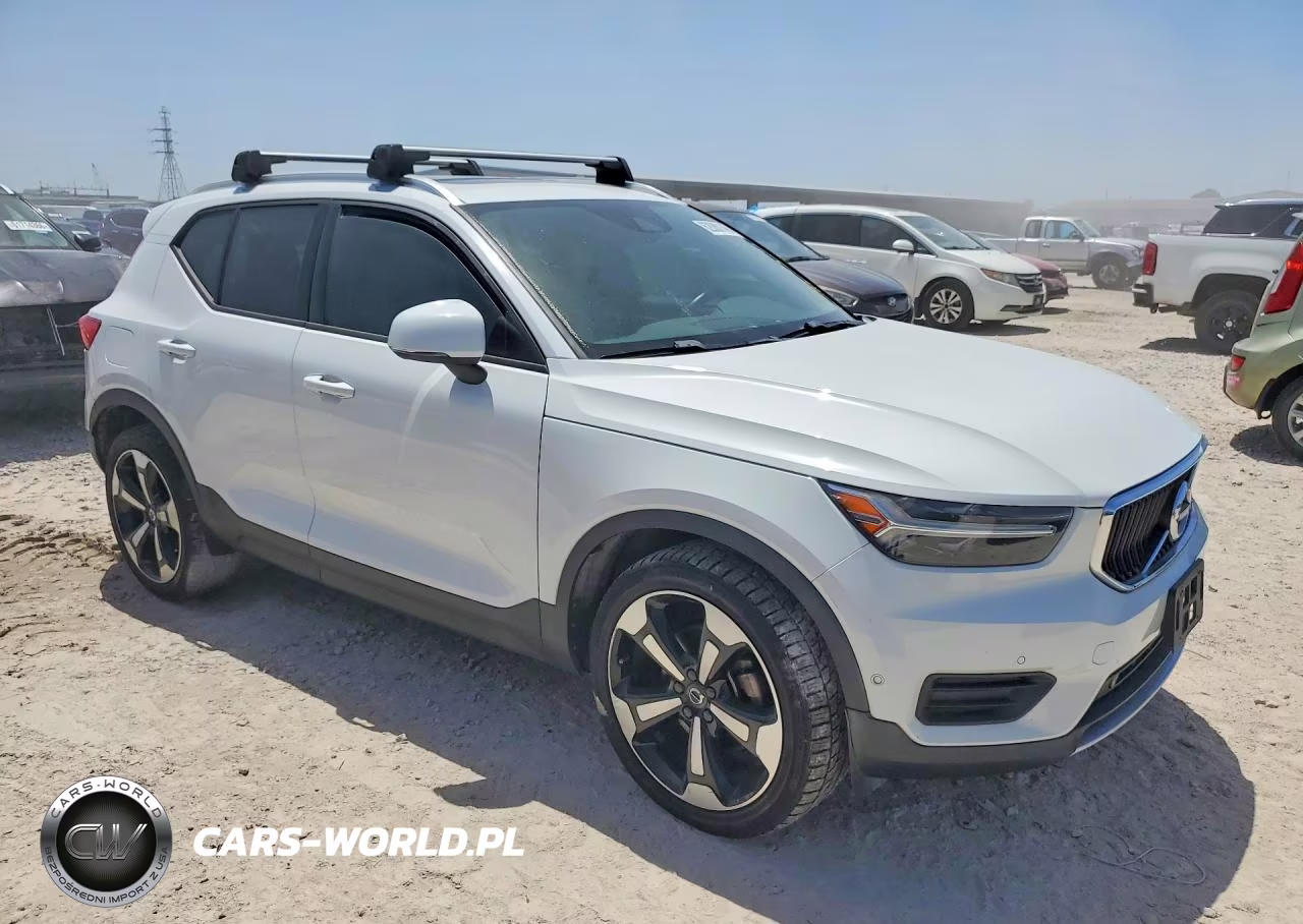 2019 Volvo Xc40 T5 Momentum VIN:YV4162XZ8K2014946 - 4