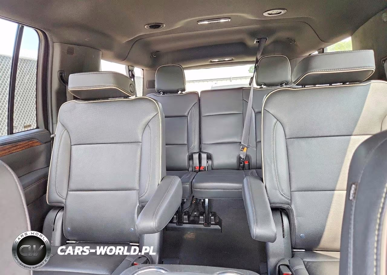 2022 Chevrolet Suburban 2Wd Premier VIN:1GNSCFKD5NR190326 - 10