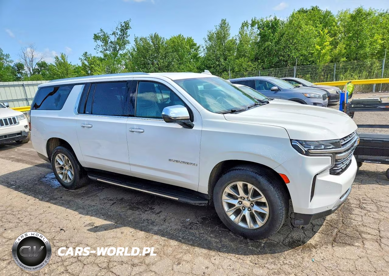 2022 Chevrolet Suburban 2Wd Premier VIN:1GNSCFKD5NR190326 - 4