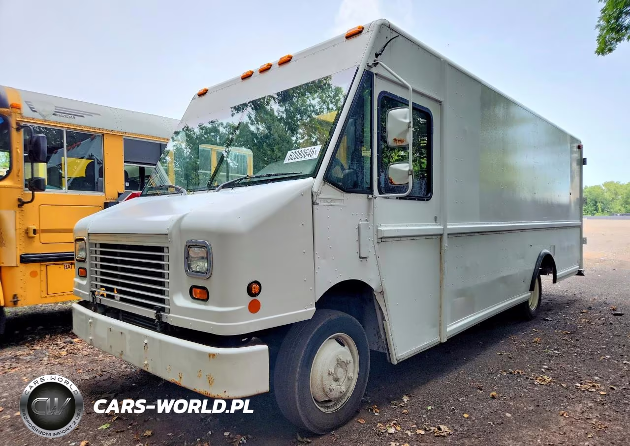 2004 Freightliner Mt45 Chassis Delivery Truck
