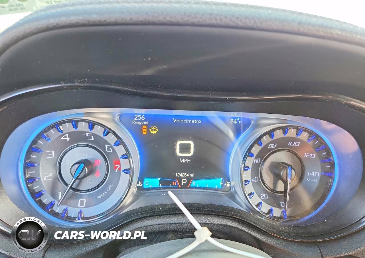 2017 Chrysler 300 S VIN:2C3CCAGG9HH612836 - 9