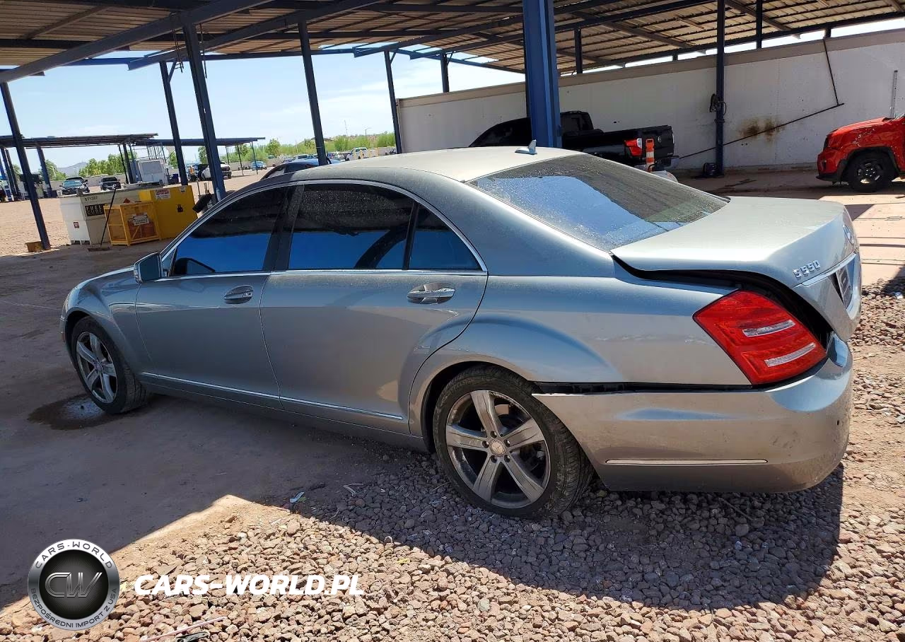 2011 Mercedes-Benz S 550 VIN:WDDNG7BB1BA385841 - 2