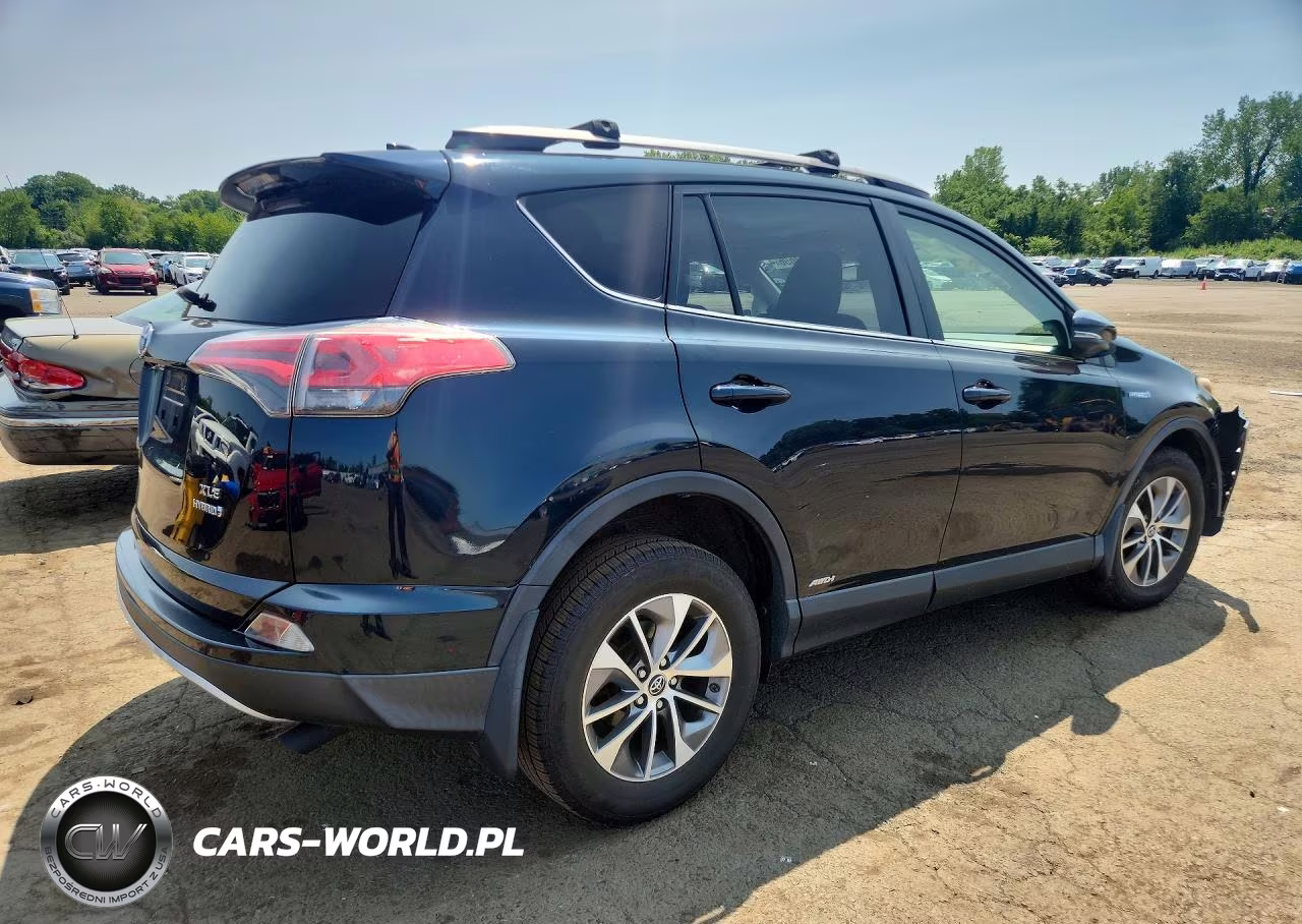 2017 Toyota Rav4 Hybrid Xle VIN:JTMRJREVXHD150831 - 3
