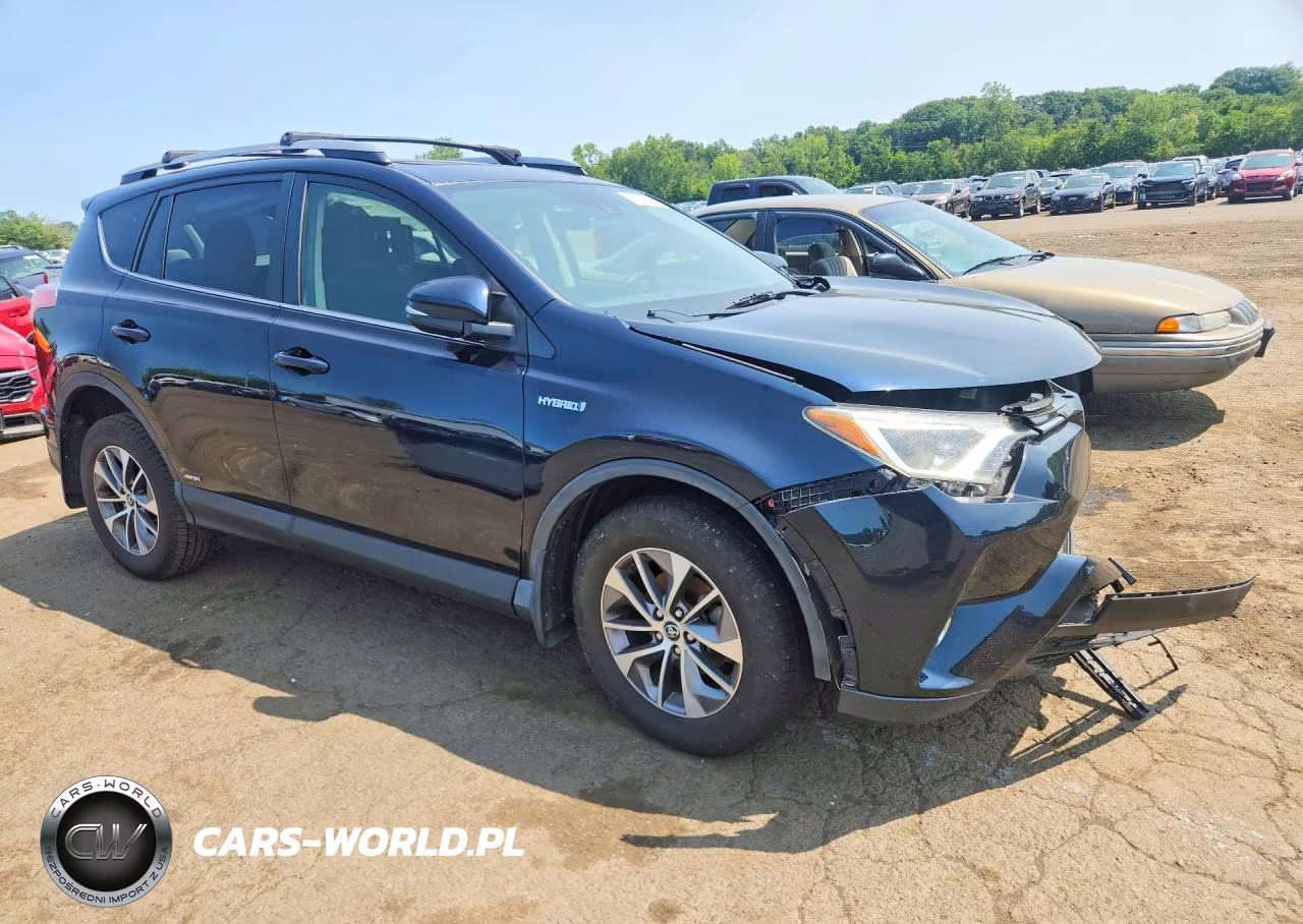 2017 Toyota Rav4 Hybrid Xle VIN:JTMRJREVXHD150831 - 4
