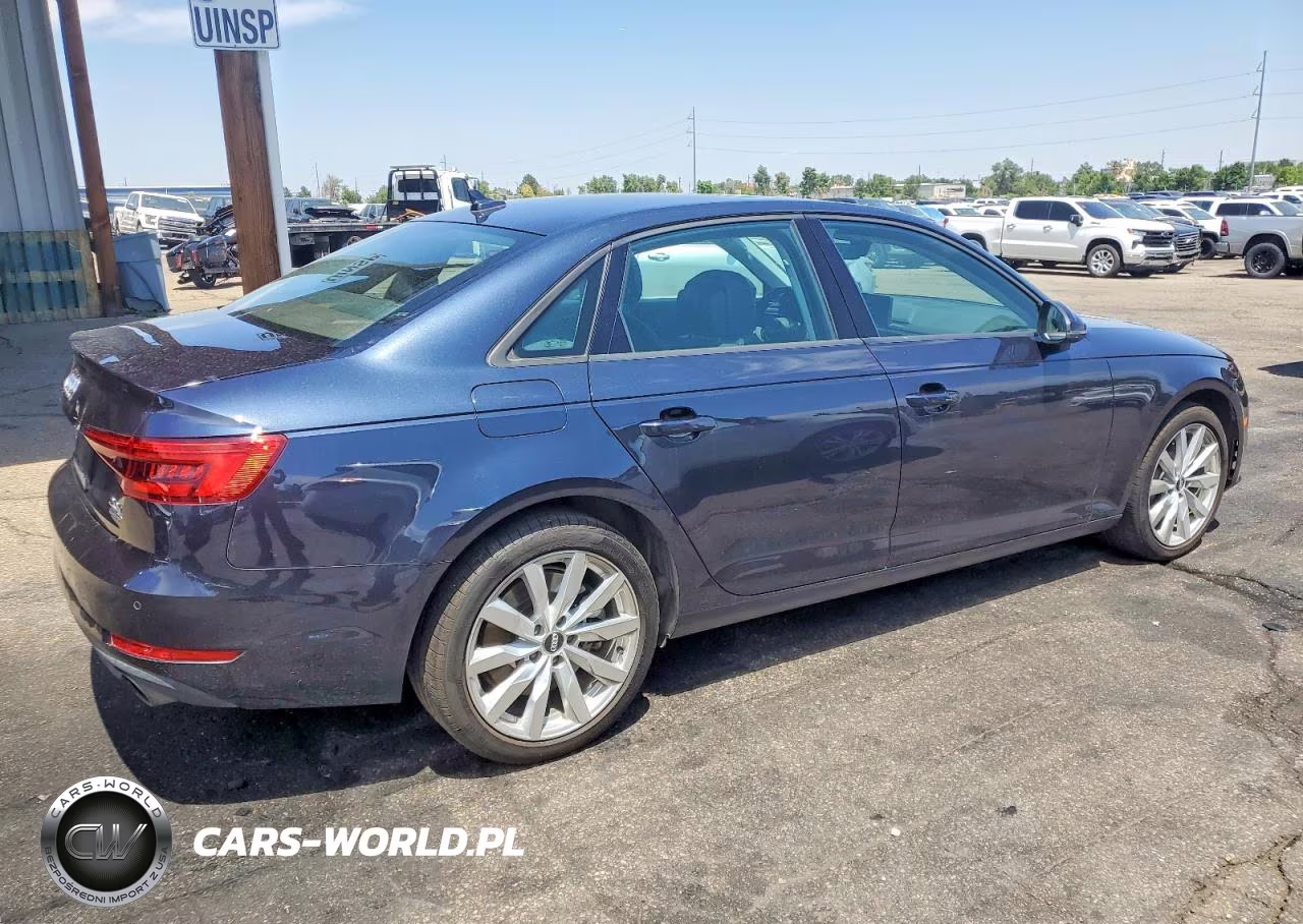 2017 Audi A4 Premium VIN:WAUANAF44HN002674 - 3