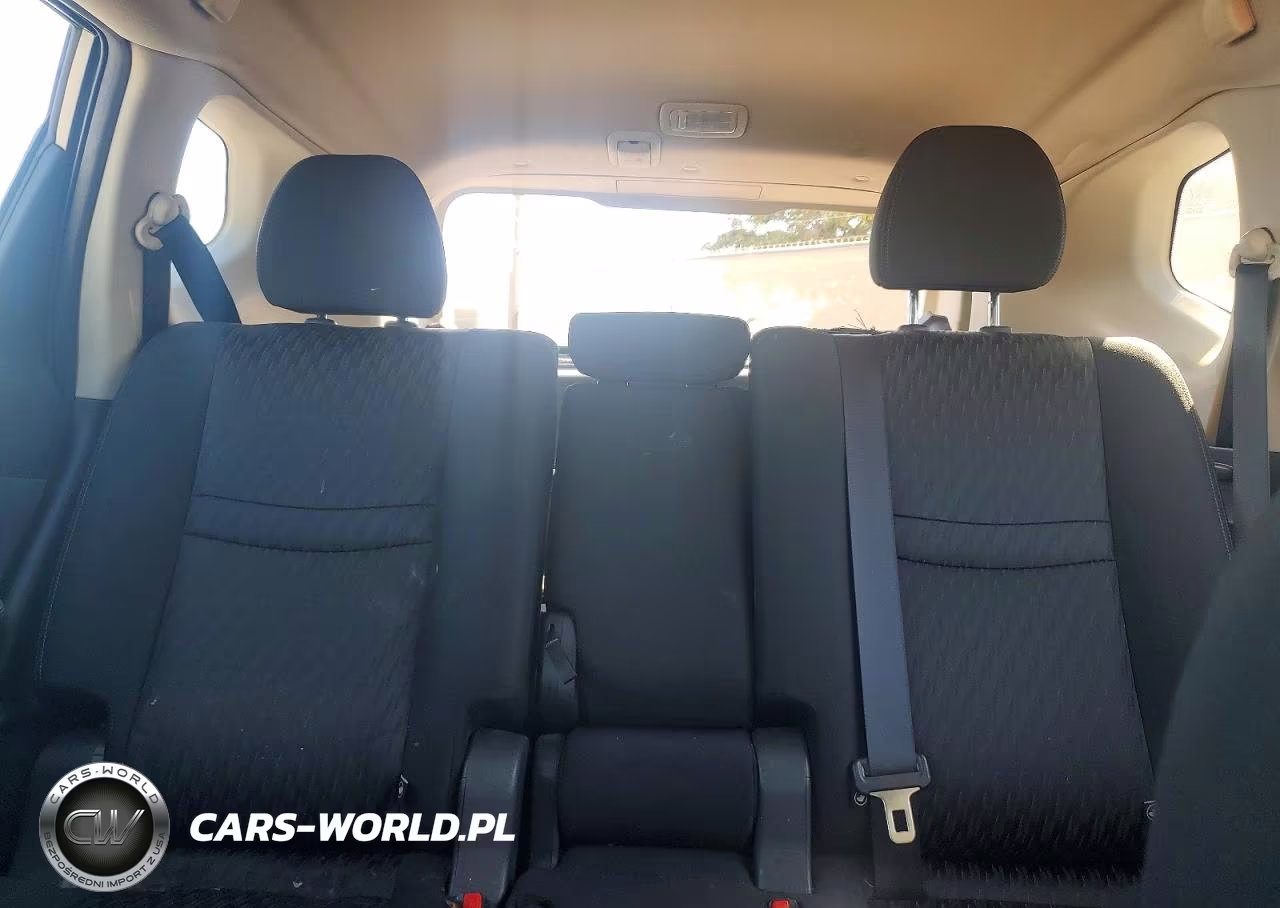 2017 Nissan Rogue S VIN:KNMAT2MT1HP574833 - 10