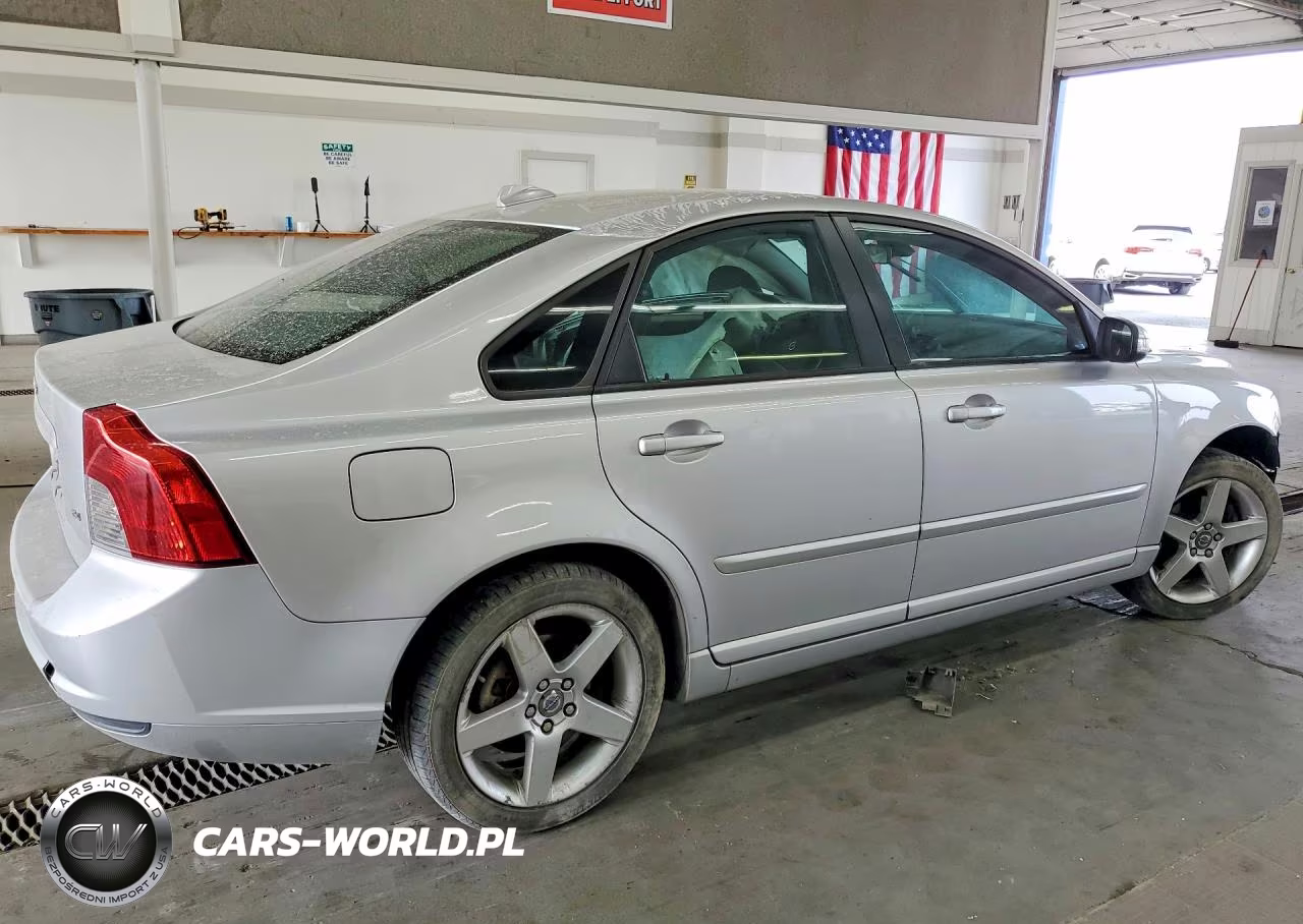 2008 Volvo S40 2.4I VIN:YV1MS382682365621 - 3