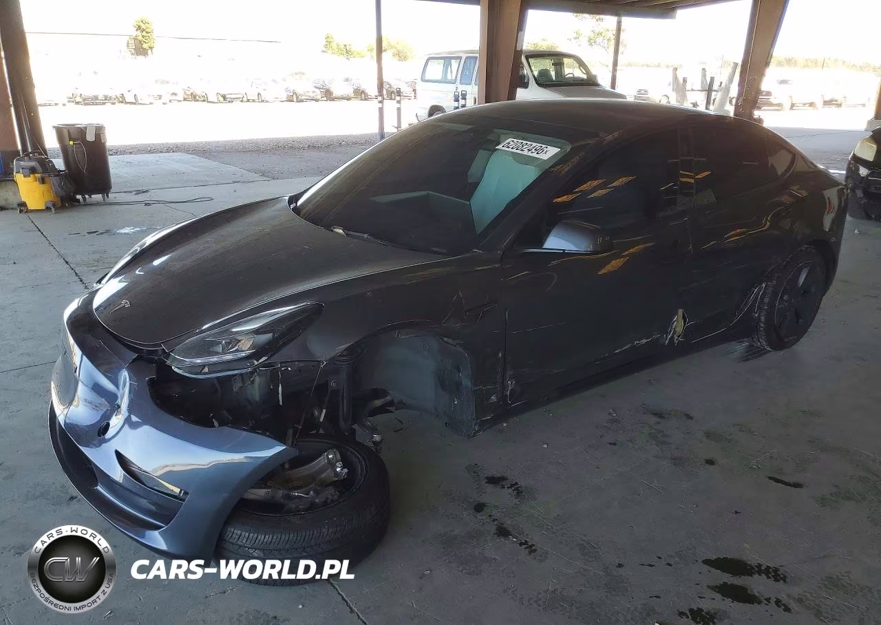 2023 Tesla Model 3 – zdjęcie 1 z 12