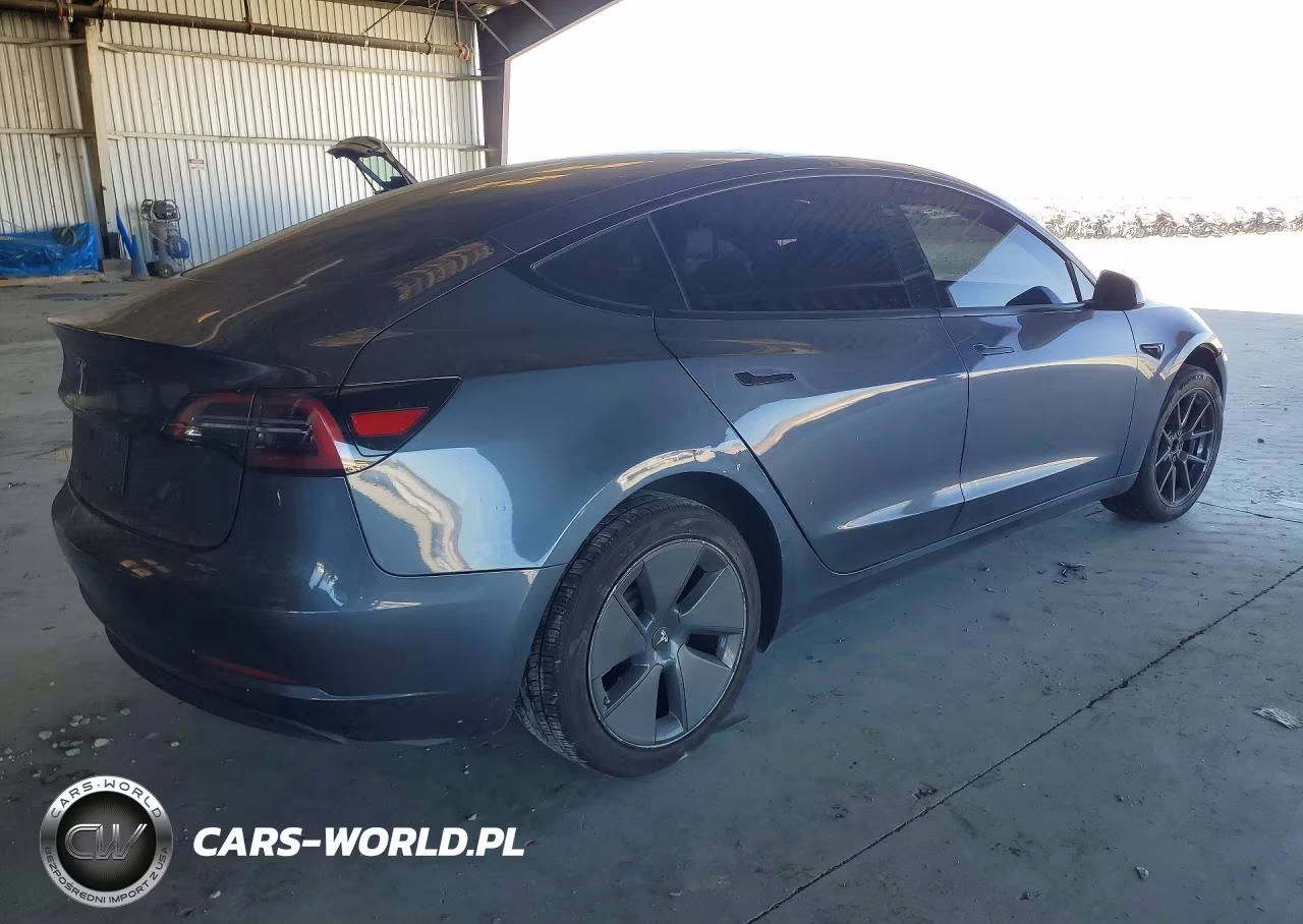 2023 Tesla Model 3 VIN:5YJ3E1EA5PF697151 - 3