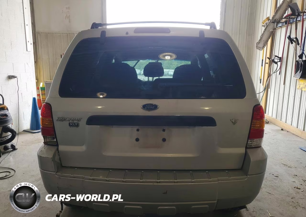 2007 Ford Escape Xlt VIN:1FMCU03167KA64642 - 6