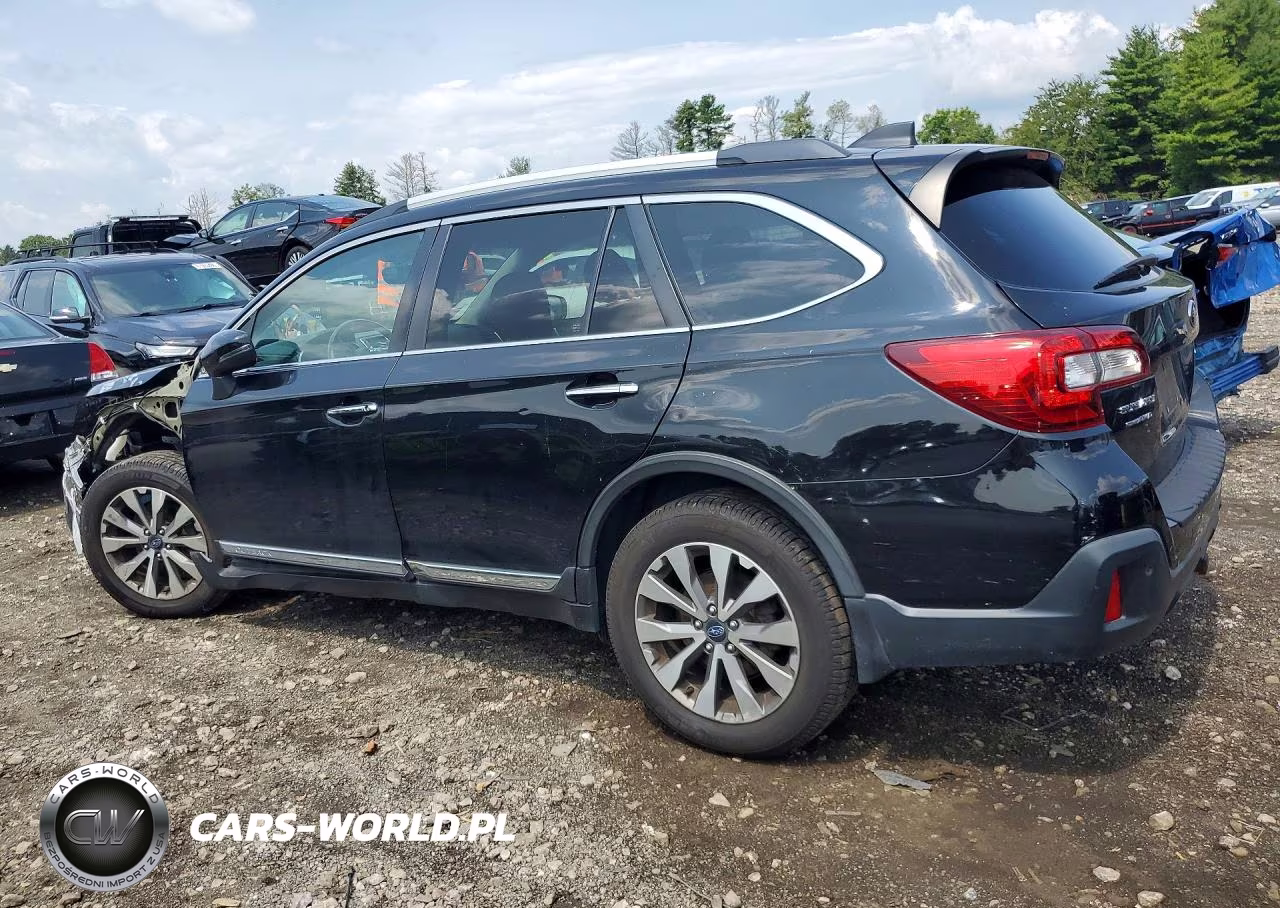 2019 Subaru Outback Touring VIN:4S4BSATC0K3229905 - 2