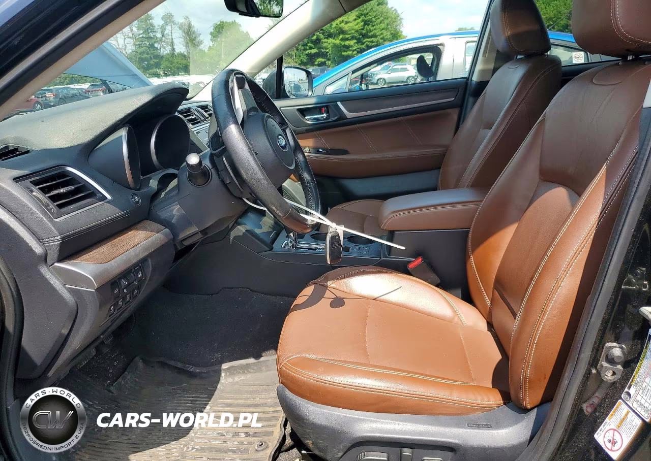 2019 Subaru Outback Touring VIN:4S4BSATC0K3229905 - 7