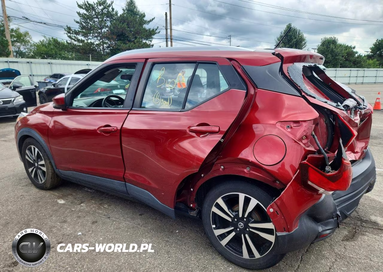 2019 Nissan Kicks Sv VIN:3N1CP5CU6KL538585 - 2
