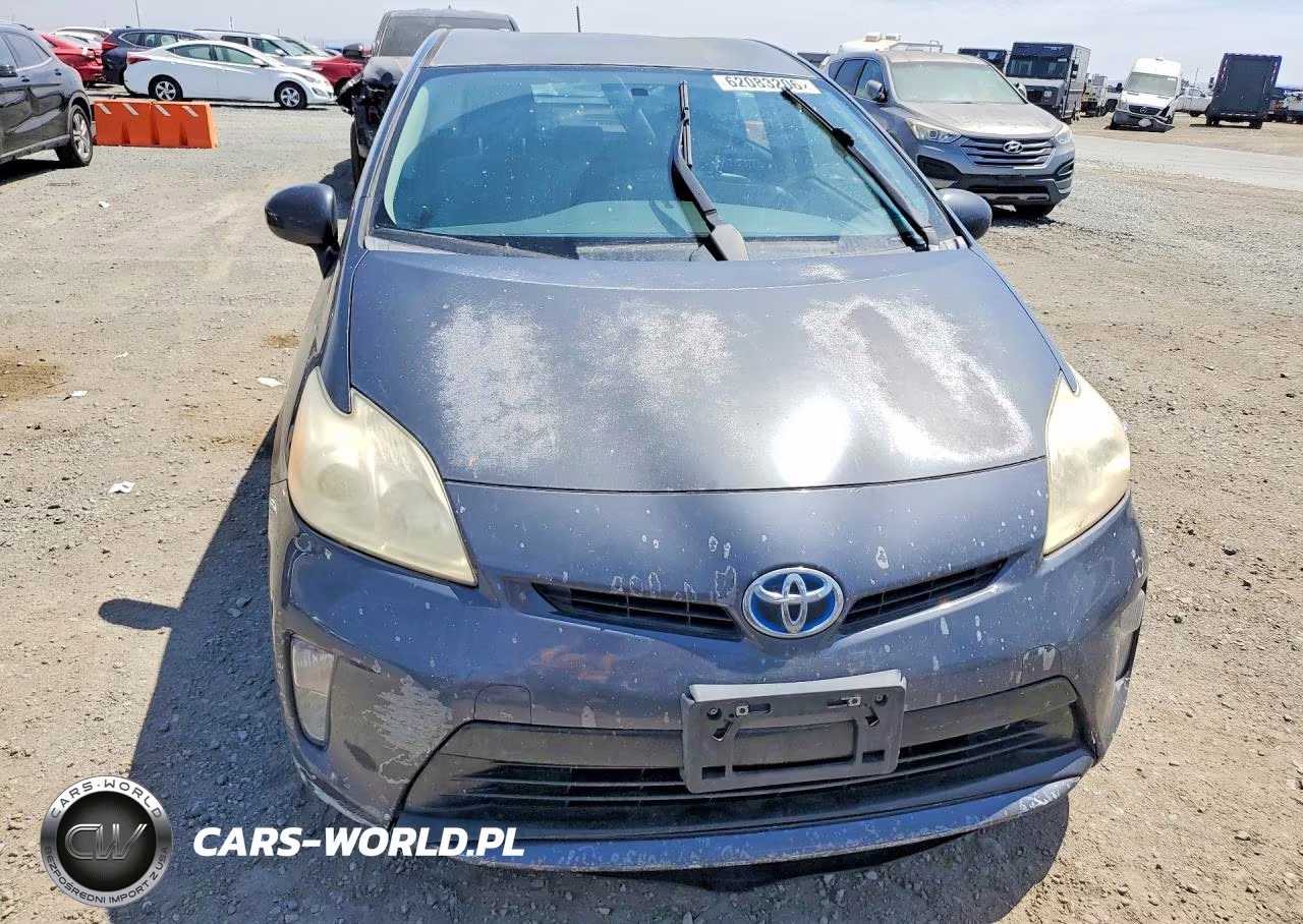 2013 Toyota Prius Three VIN:JTDKN3DU2D1691654 - 5