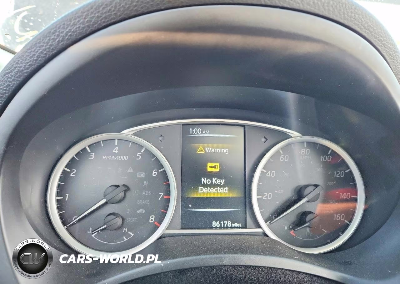 2017 Nissan Sentra Sr Turbo VIN:3N1CB7AP0HY319169 - 9