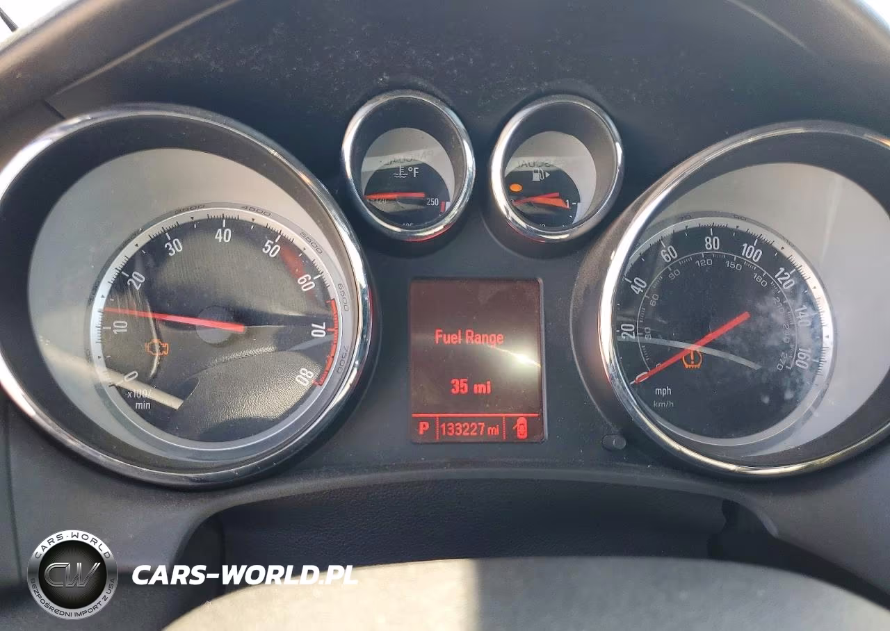 2018 Buick Cascada Premium VIN:W04WH3N57JG037087 - 9