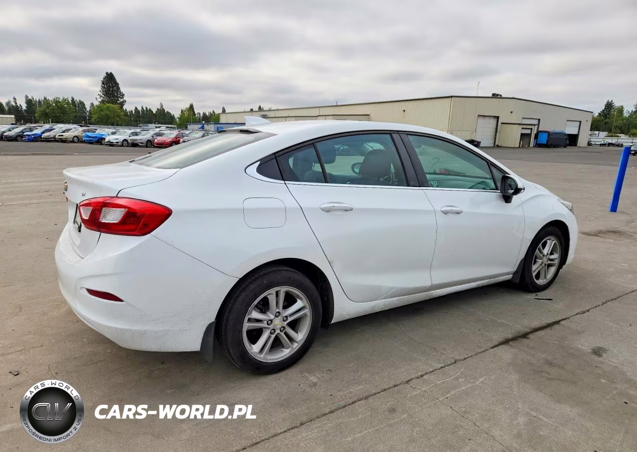 2016 Chevrolet Cruze Lt VIN:1G1BE5SM9G7311167 - 3