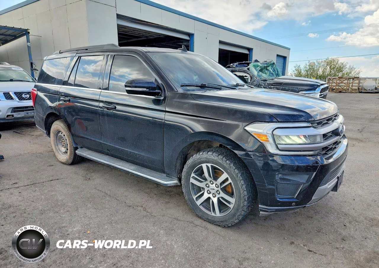 2022 Ford Expedition Xlt VIN:1FMJU1HT4NEA34882 - 4