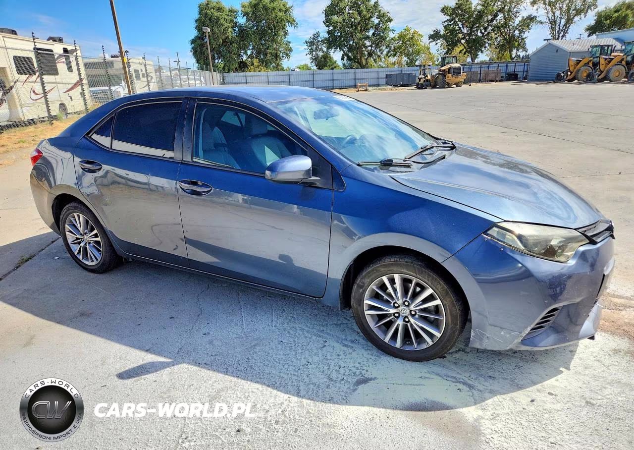 2015 Toyota Corolla Le VIN:2T1BURHE5FC431255 - 4