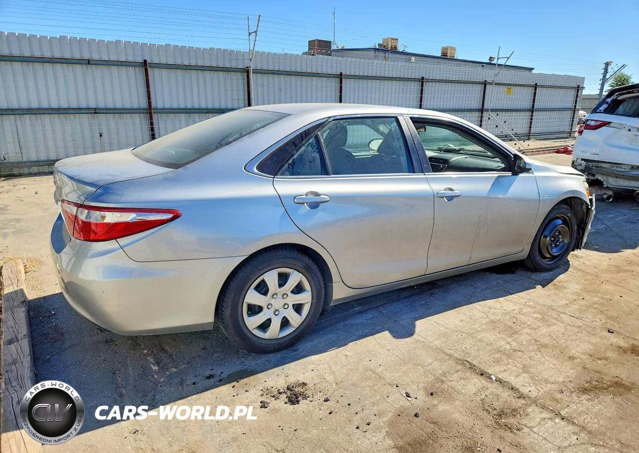 2015 Toyota Camry Le VIN:4T1BF1FK9FU908160 - 3