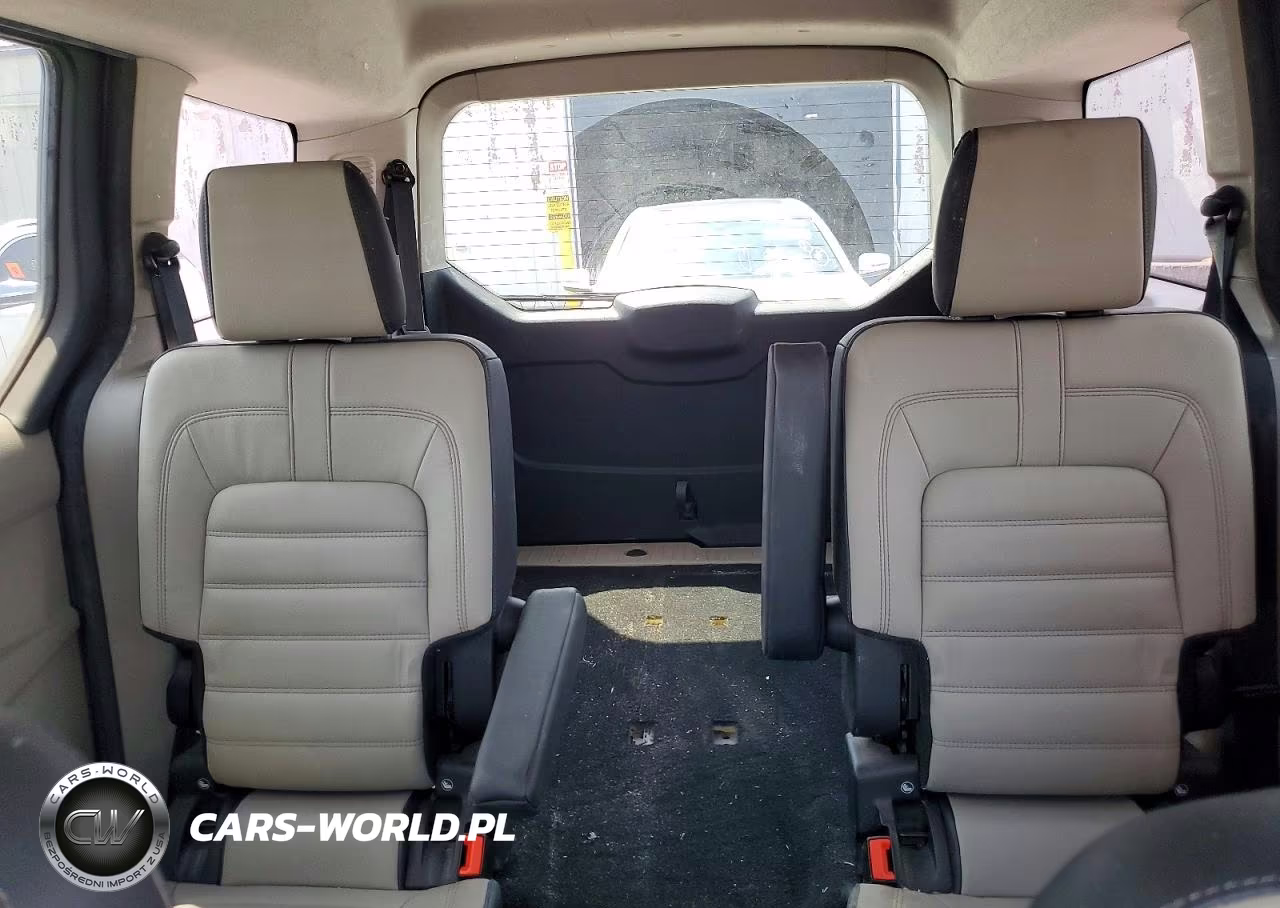 2020 Ford Transit Connect Titanium VIN:NM0GE9G21L1448707 - 10