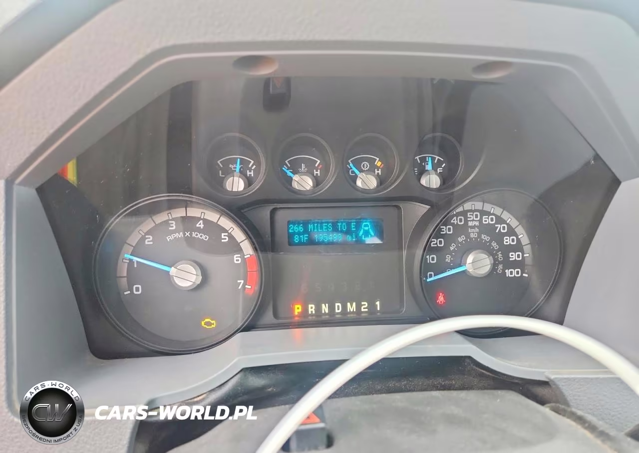 2013 Ford F350 Super Duty VIN:1FDRF3G6XDEA81613 - 9