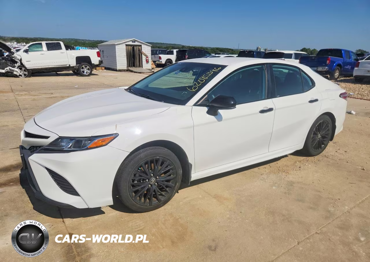 2020 Toyota Camry Se Nightshade