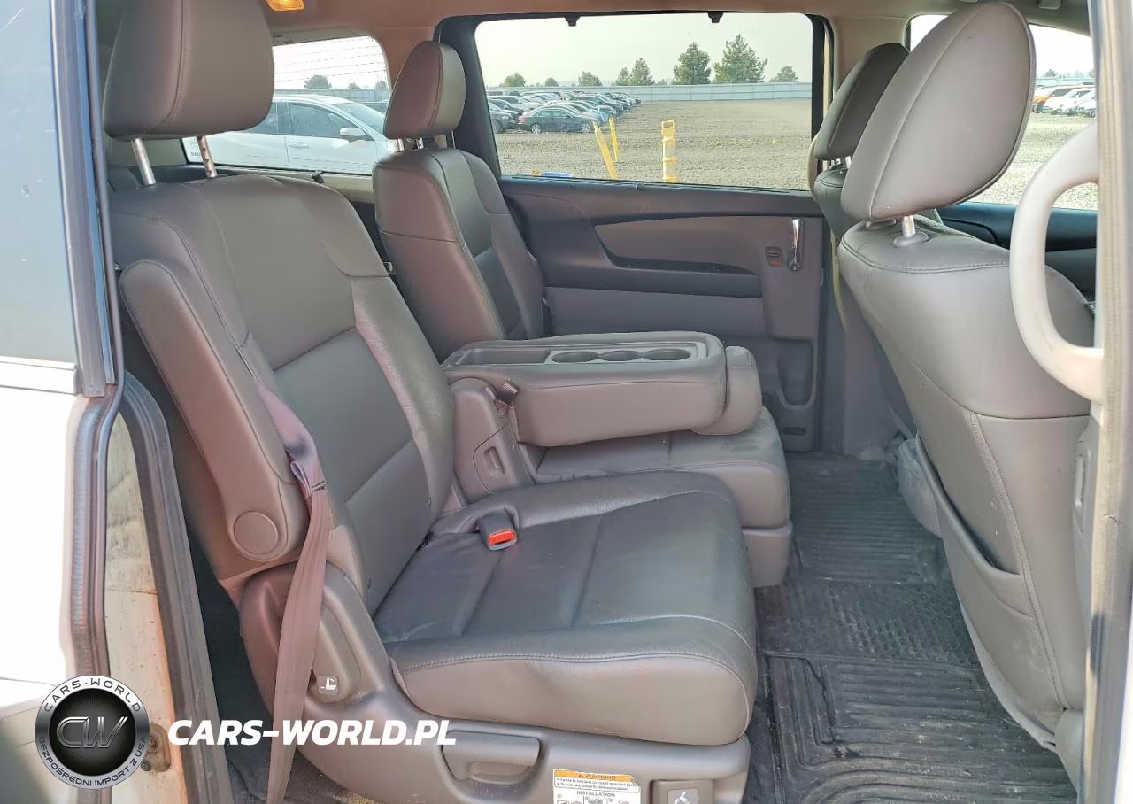 2016 Honda Odyssey Touring VIN:5FNRL5H97GB016996 - 11
