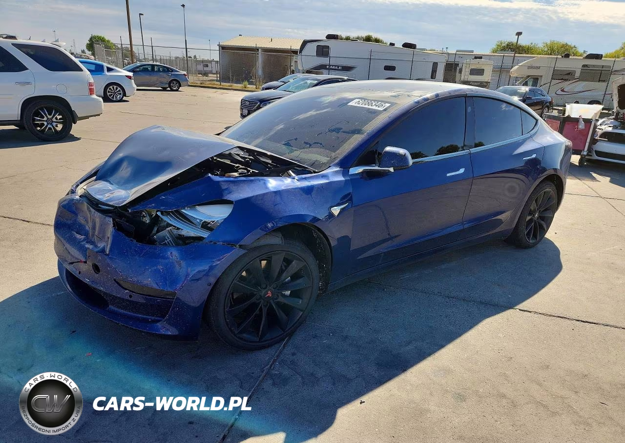 2018 Tesla Model 3 – zdjęcie 1 z 12