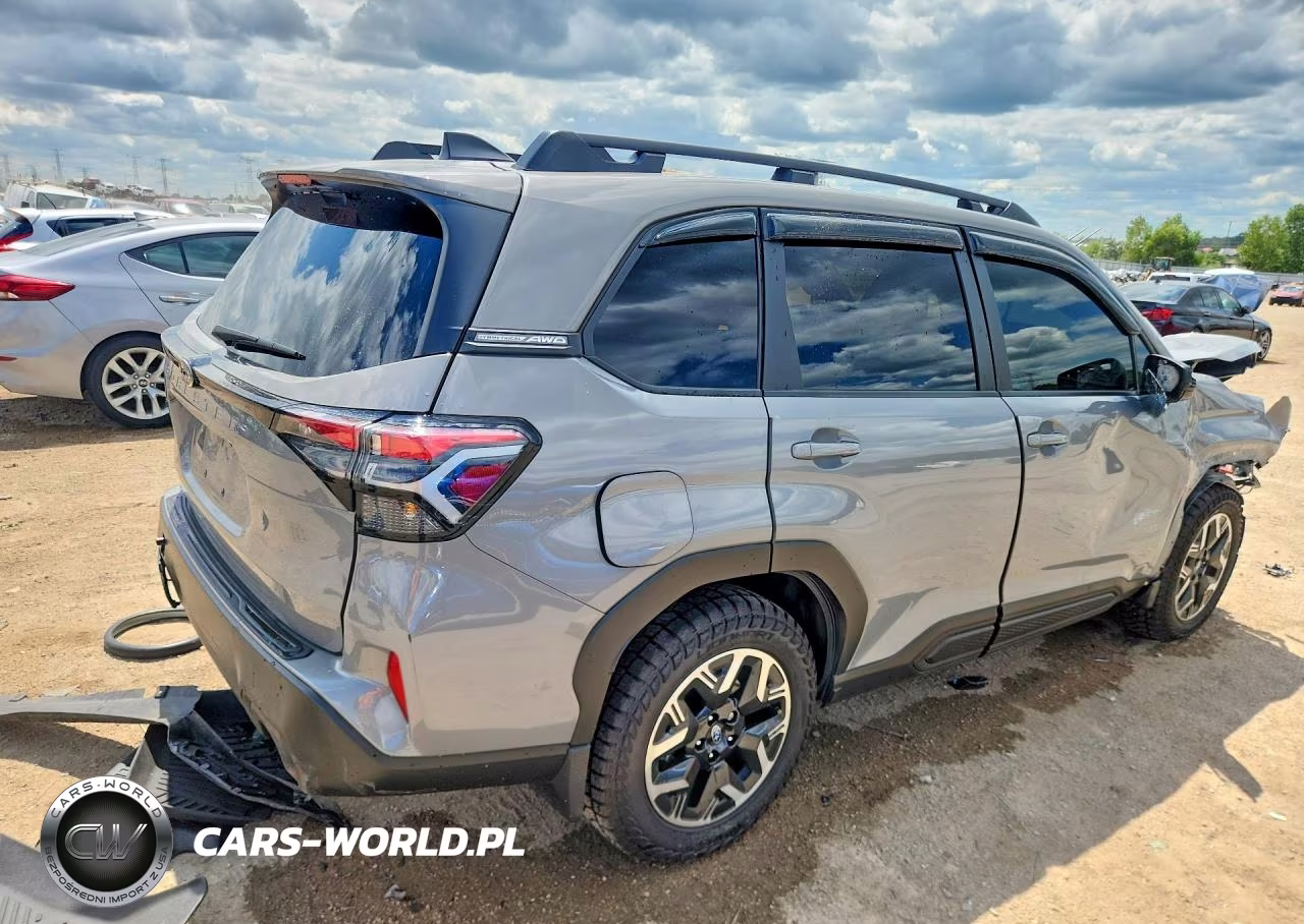 2025 Subaru Forester Premium VIN:JF2SLDDC4SH593430 - 3