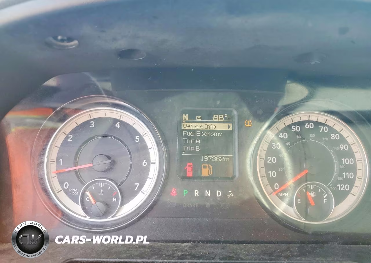 2018 Ram 1500 St VIN:1C6RR6FT4JS244751 - 9