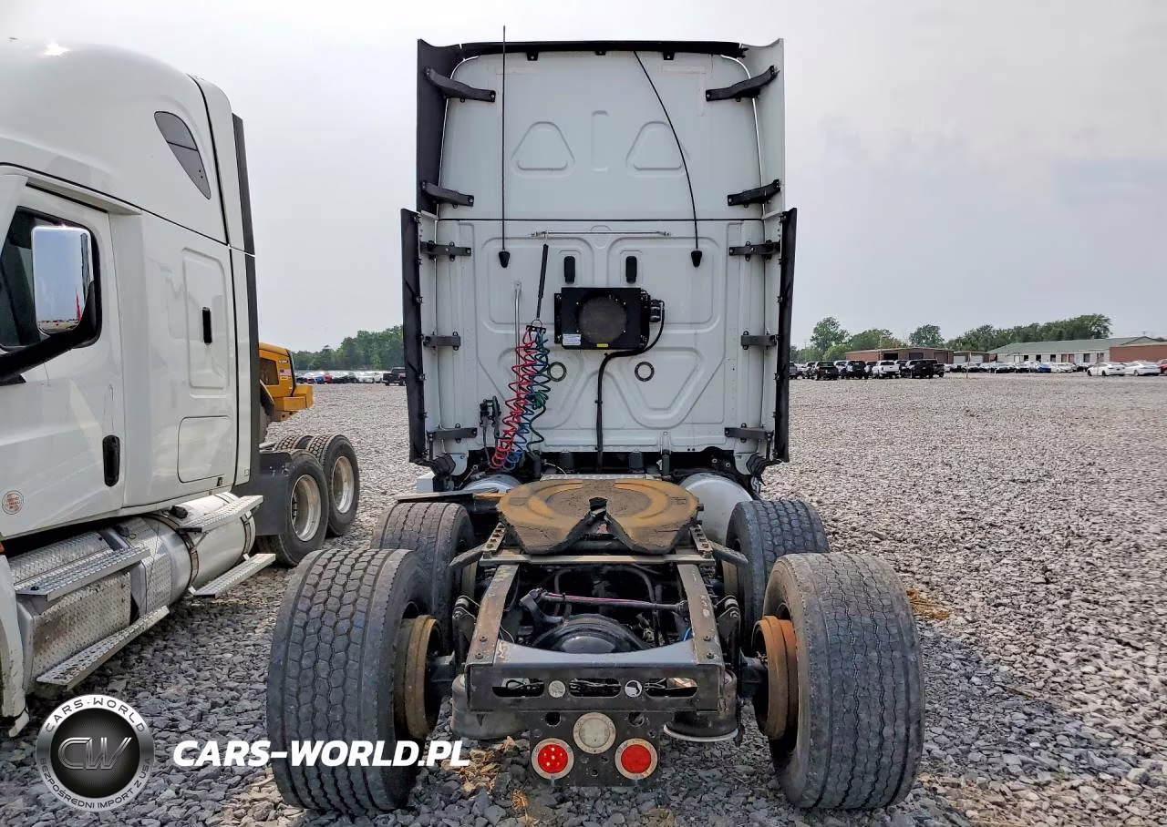 2020 Freightliner Cascadia 126 VIN:1FUJHHDR6LLKT2456 - 6