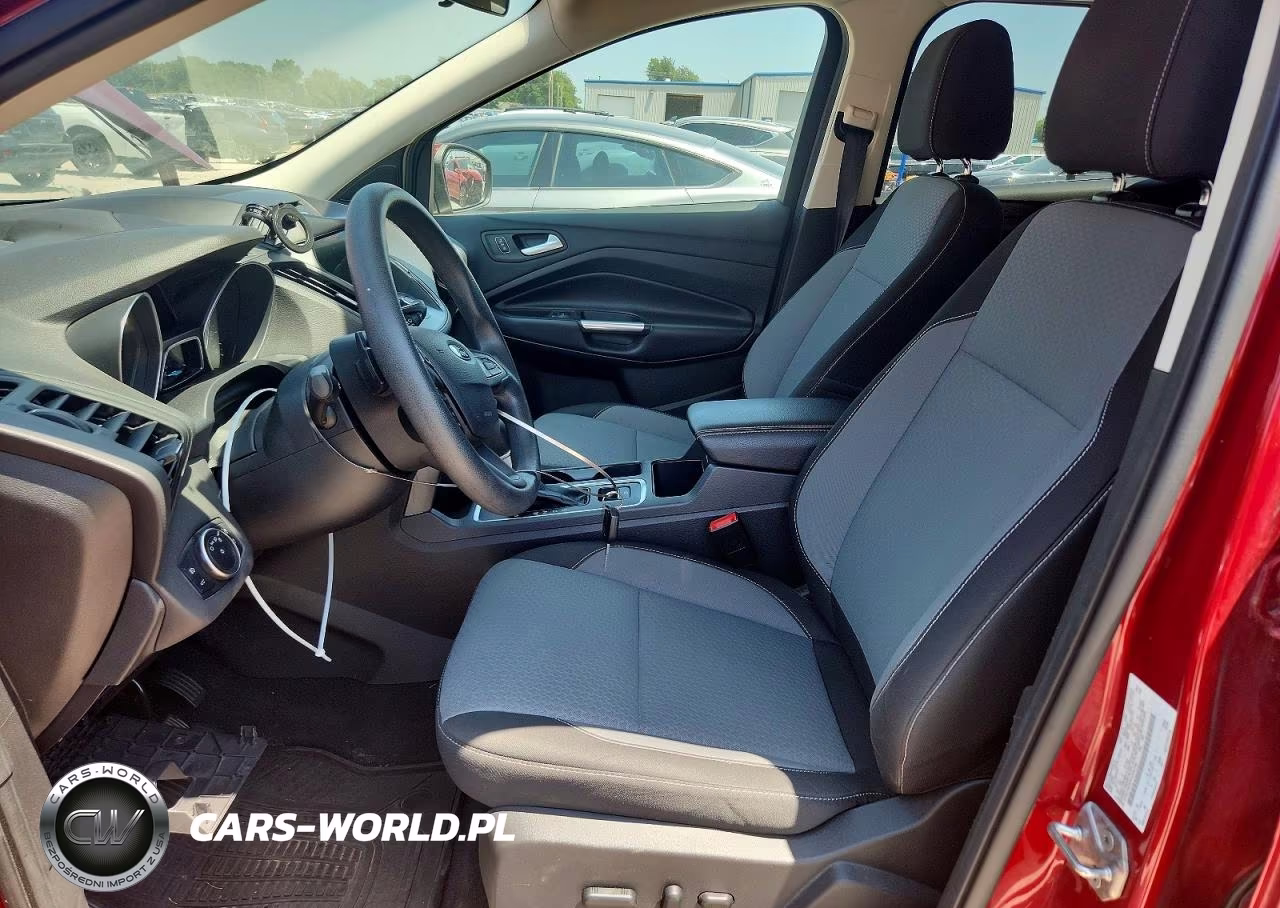 2017 Ford Escape Se VIN:1FMCU9G93HUA82199 - 7