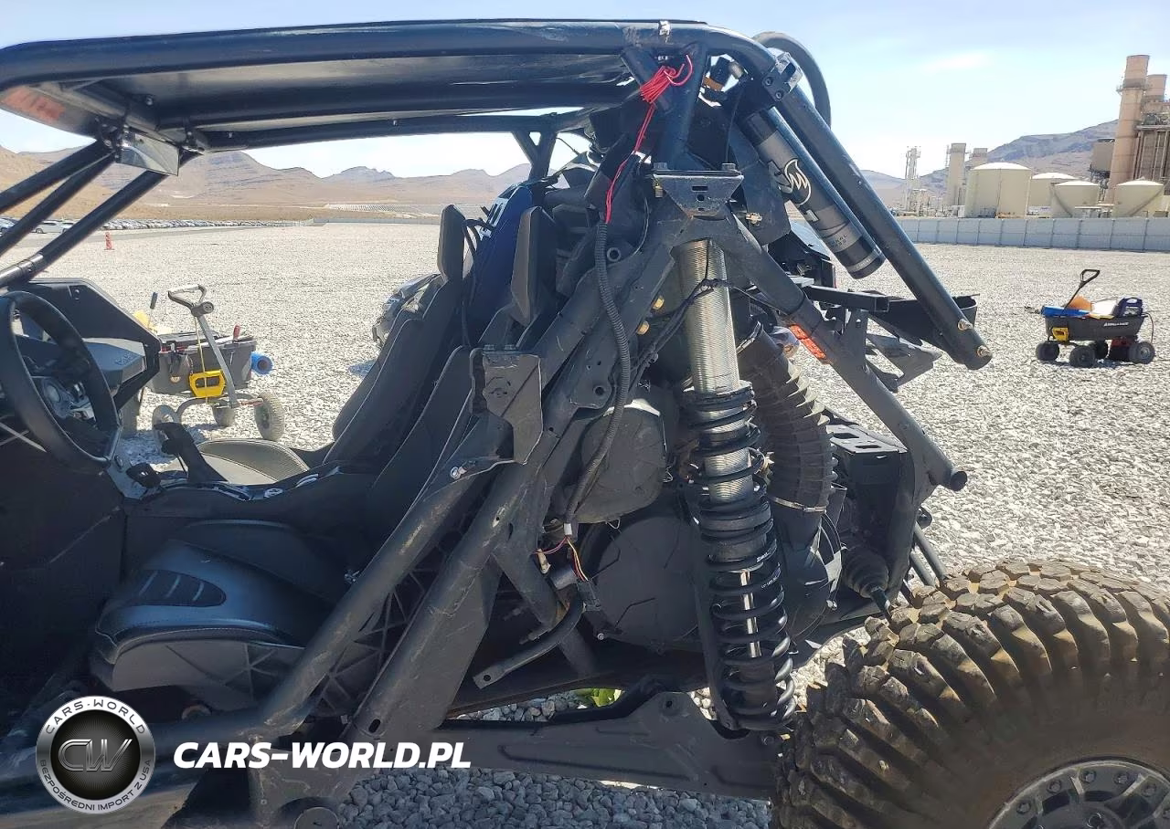 2020 Can-Am Maverick X3 Utility Vehicle VIN:3JBVXAV4XLK001742 - 9