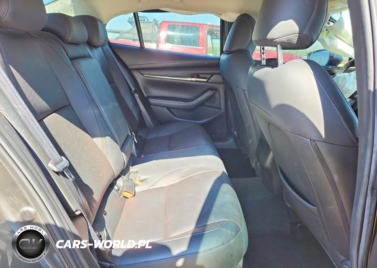 2019 Mazda 3 Premium VIN:3MZBPAEM2KM112219 - 10