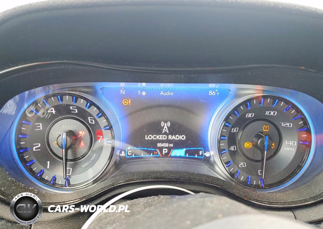 2023 Chrysler 300 S VIN:2C3CCABG5PH585267 - 9