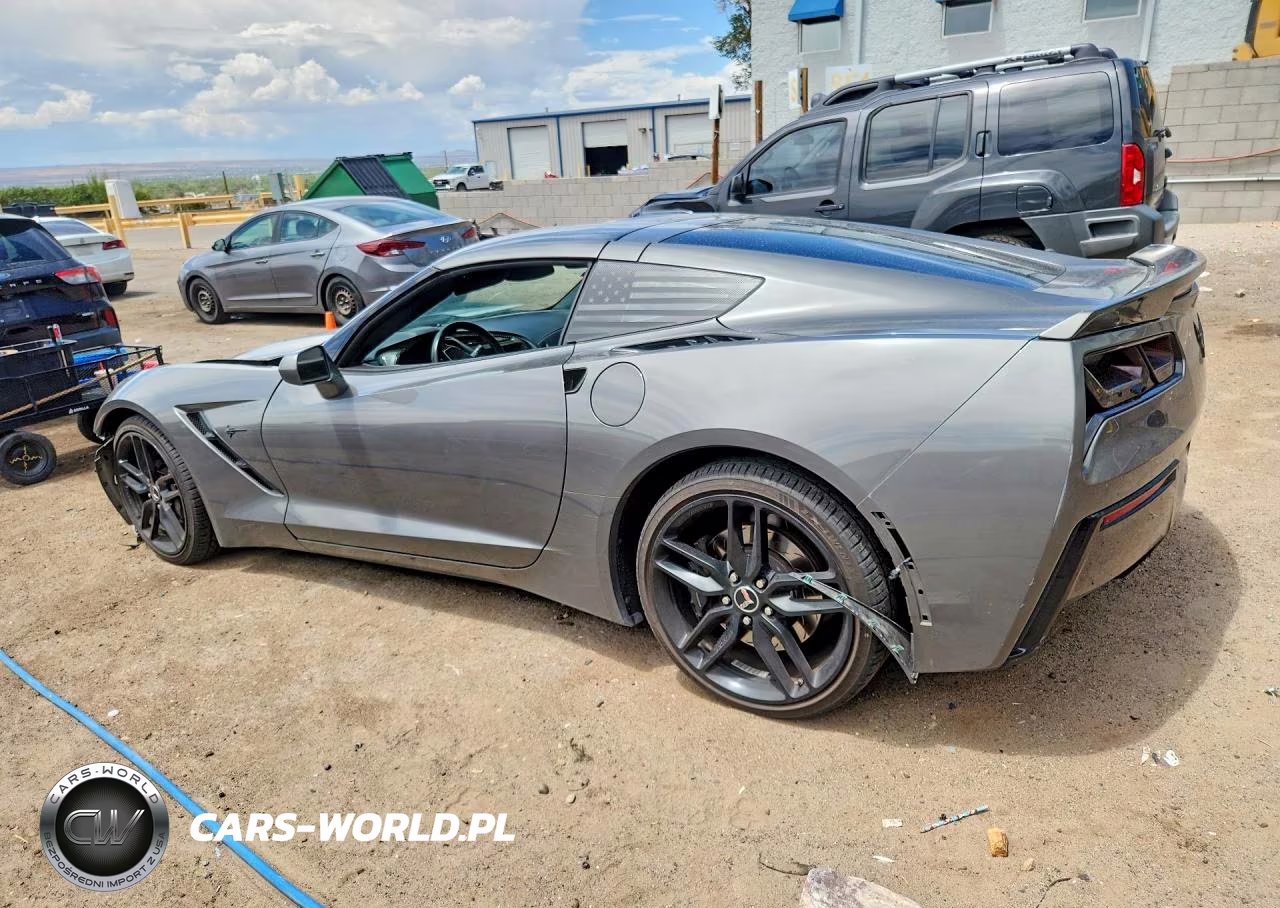 2015 Chevrolet Corvette Stingray Z51 3Lt VIN:1G1YM2D72F5112961 - 2